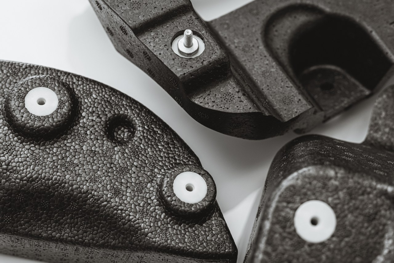 Czarne części urządzenia