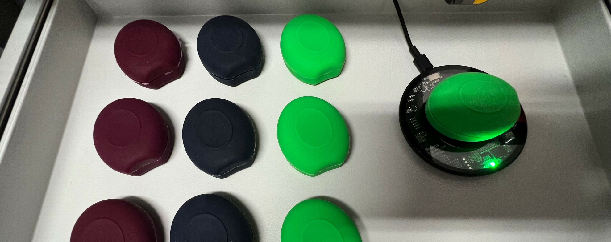 Urządzenie Midgard - 3 kolory i kształty; Midgard device - 3 colours and shapes